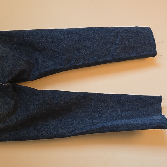 Rag & Bone Blue High Rise Jeans with Distressed Look - Picture 8 of 8